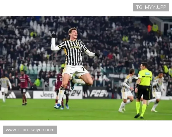 尤文反越位突破成功，基耶萨盘带射门两连击